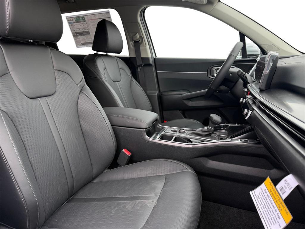 new 2026 Kia Sorento car, priced at $42,620