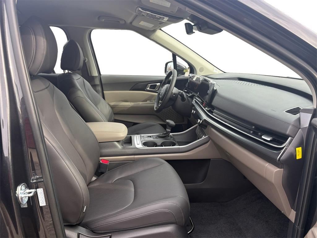 new 2026 Kia Carnival car, priced at $40,770