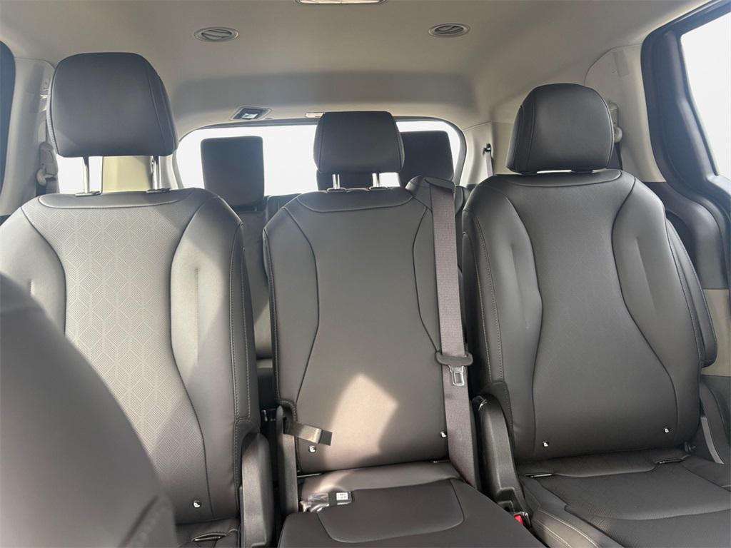 new 2026 Kia Carnival car, priced at $40,770