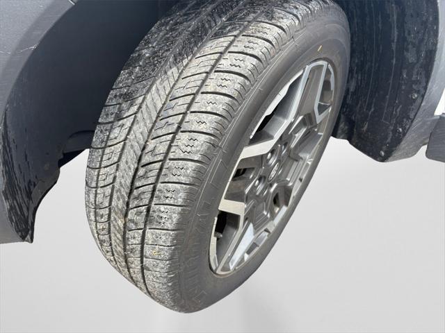 used 2023 Hyundai Santa Fe car, priced at $27,283