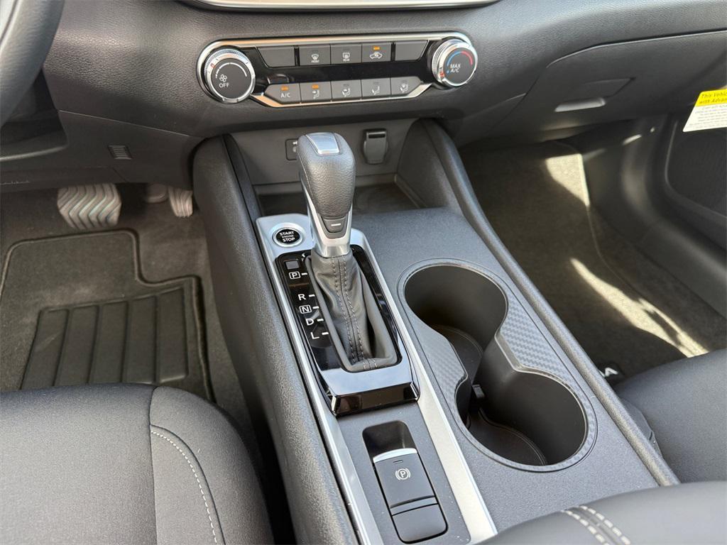 new 2025 Nissan Altima car, priced at $30,200