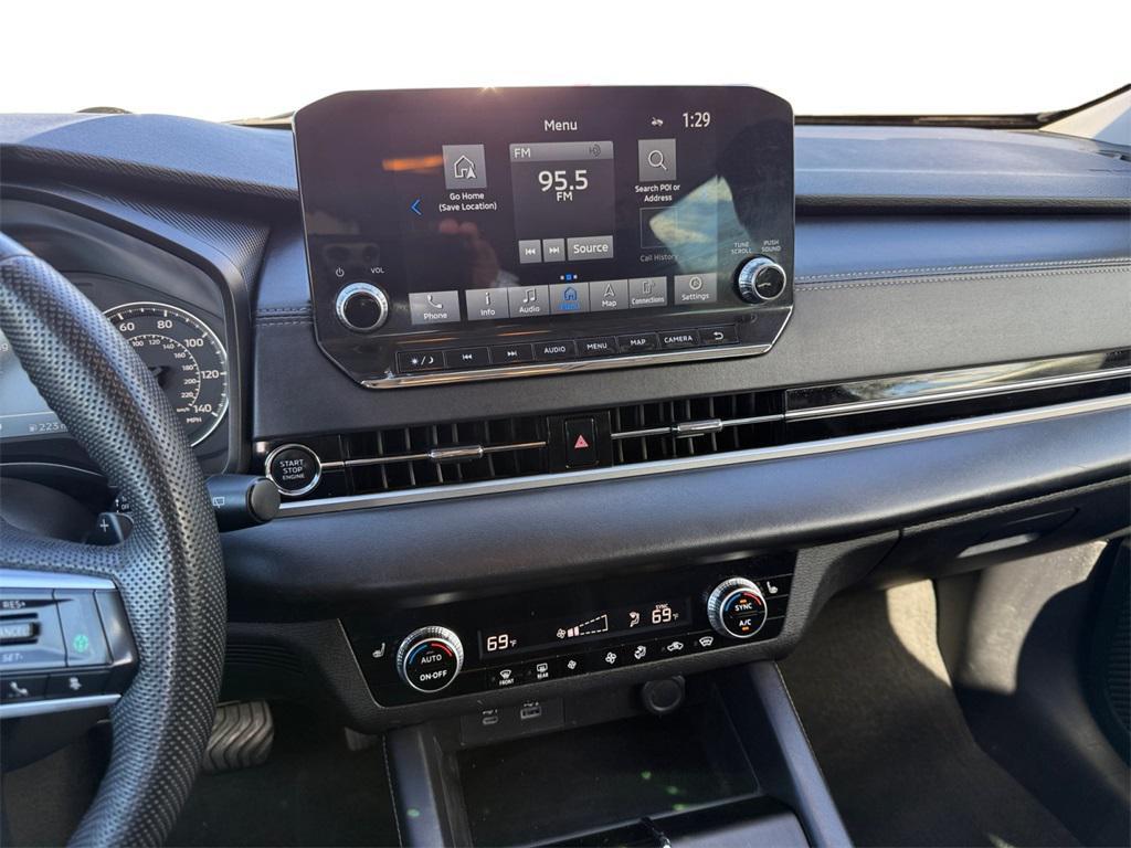 used 2023 Mitsubishi Outlander car, priced at $20,999