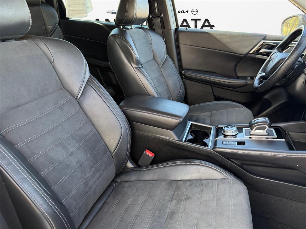 used 2023 Mitsubishi Outlander car, priced at $20,999