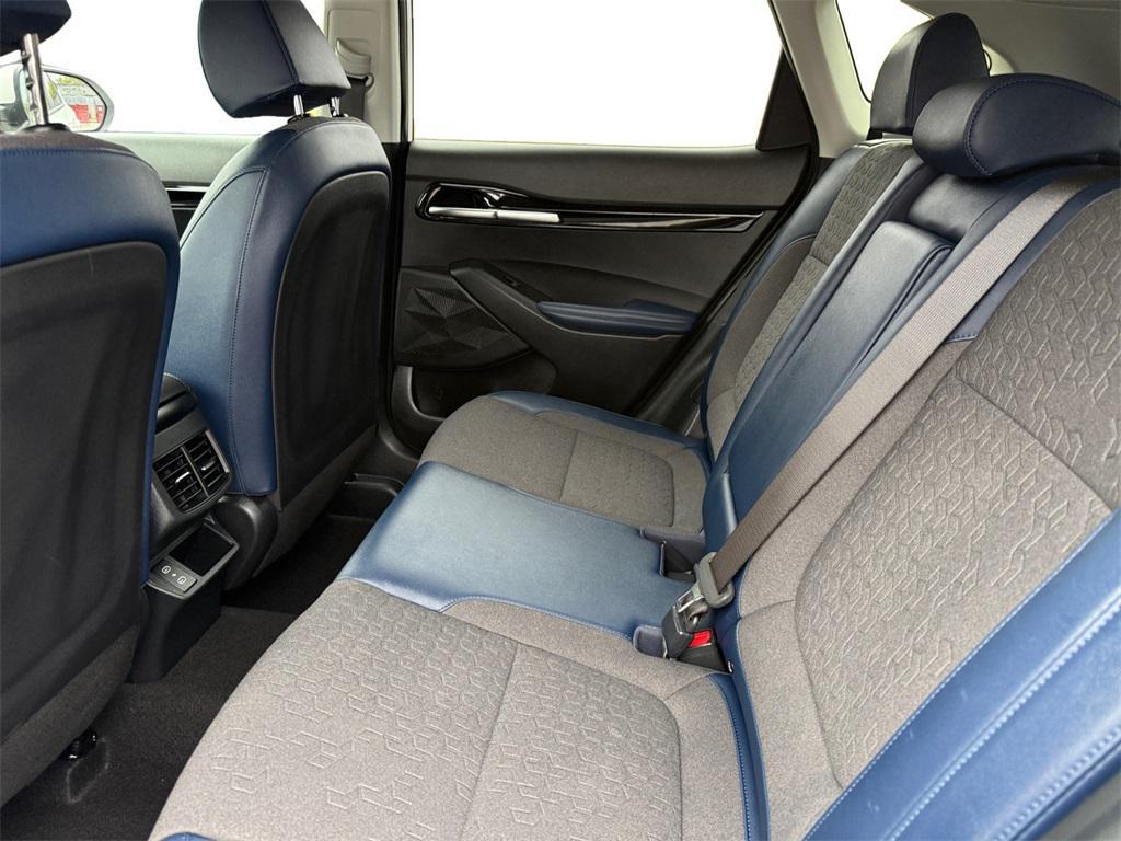 used 2025 Kia Seltos car, priced at $23,549