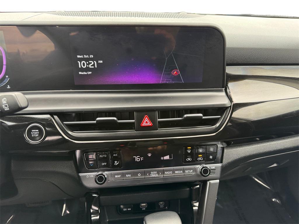 used 2025 Kia Seltos car, priced at $23,549