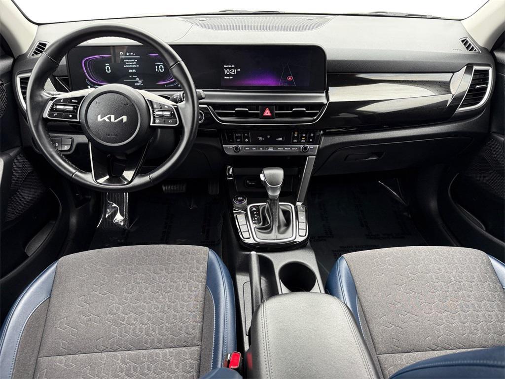 used 2025 Kia Seltos car, priced at $23,549