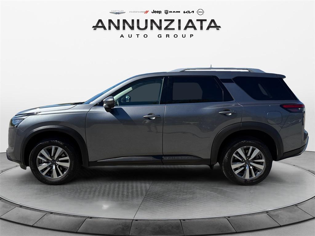 used 2025 Nissan Pathfinder car, priced at $40,299