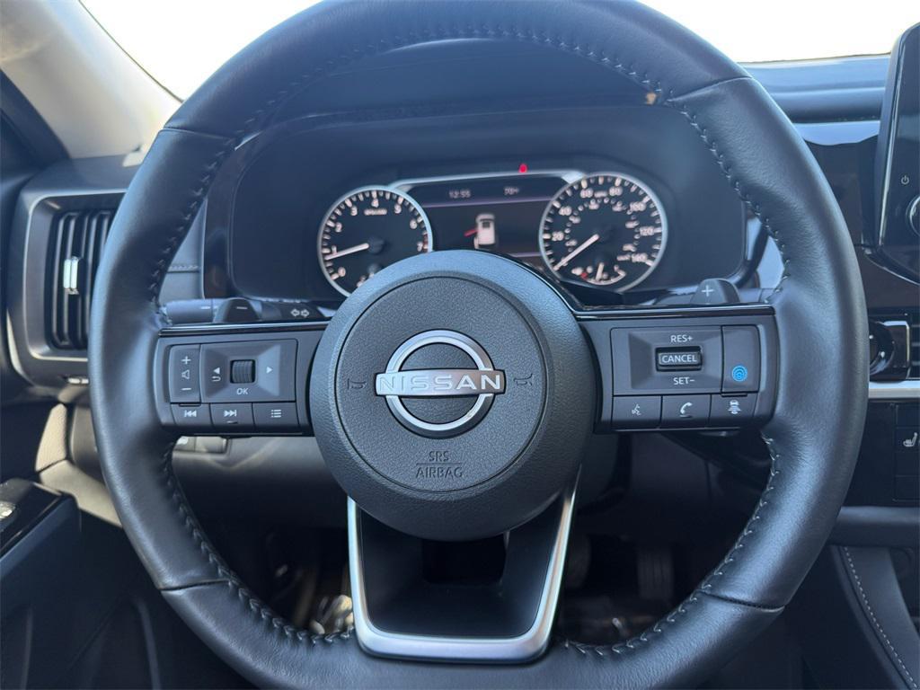 used 2025 Nissan Pathfinder car, priced at $40,299
