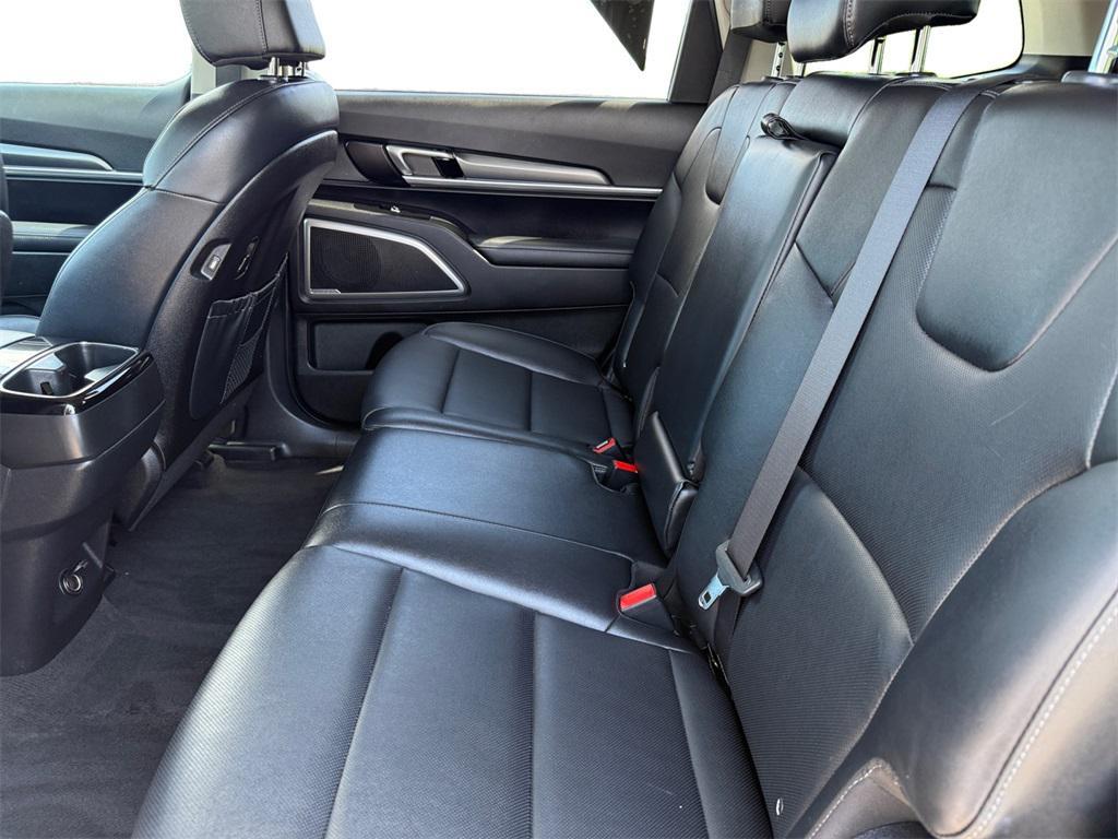 used 2022 Kia Telluride car, priced at $30,000