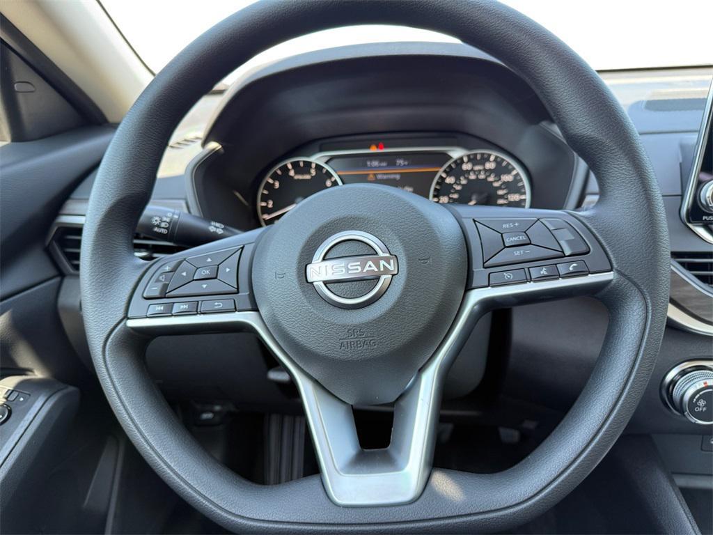 new 2025 Nissan Altima car, priced at $30,520
