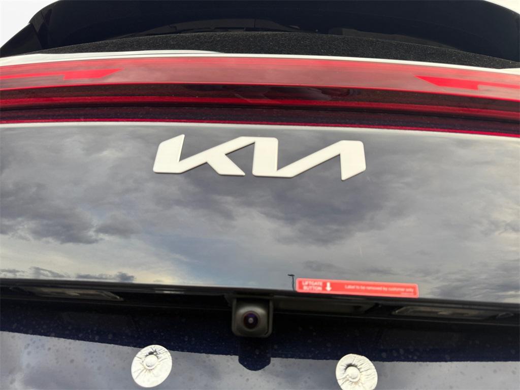 new 2026 Kia Carnival Hybrid car, priced at $44,970