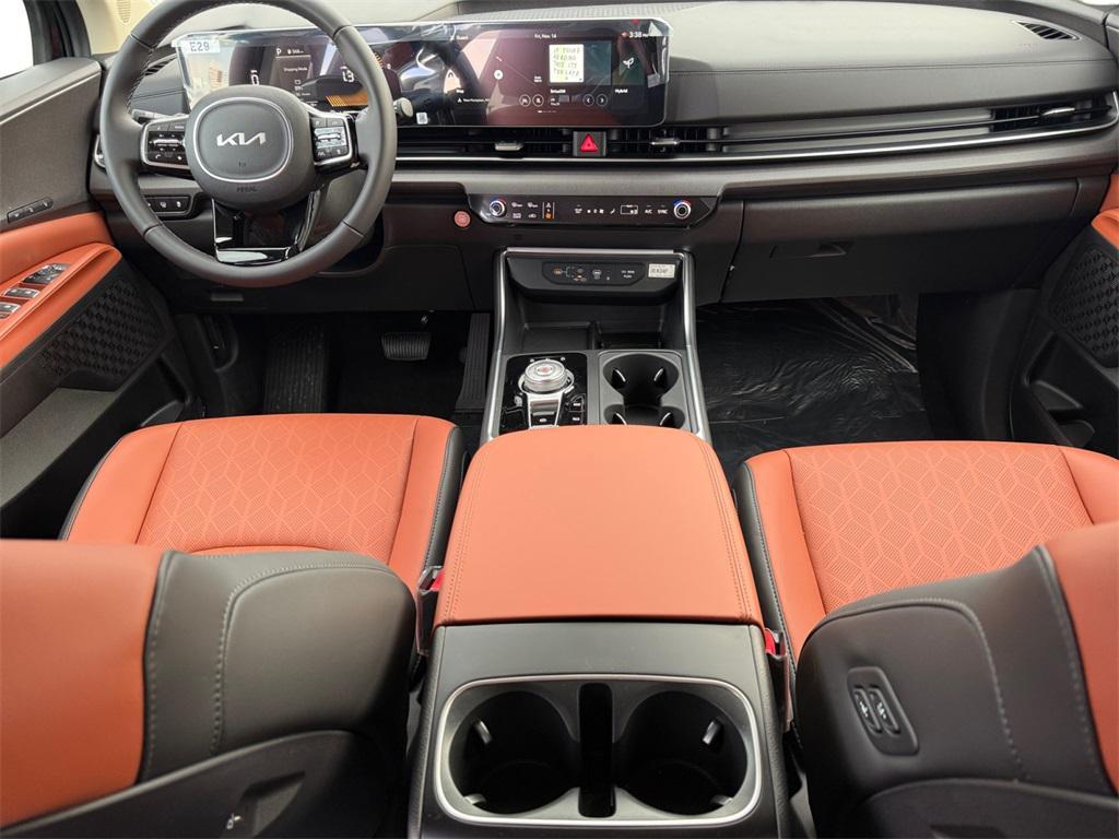 new 2026 Kia Carnival Hybrid car, priced at $44,970