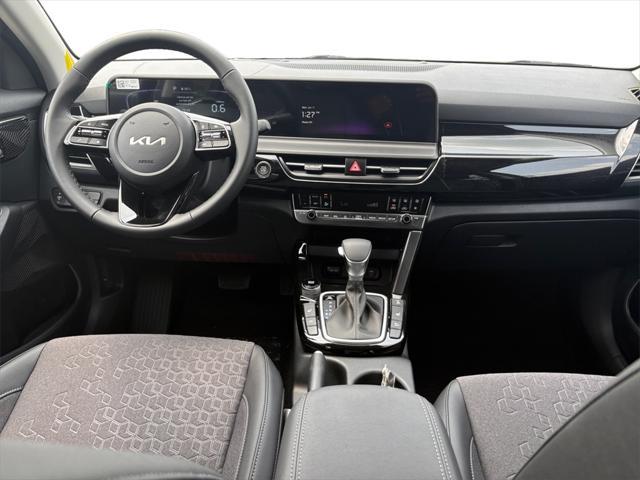 new 2025 Kia Seltos car, priced at $28,170
