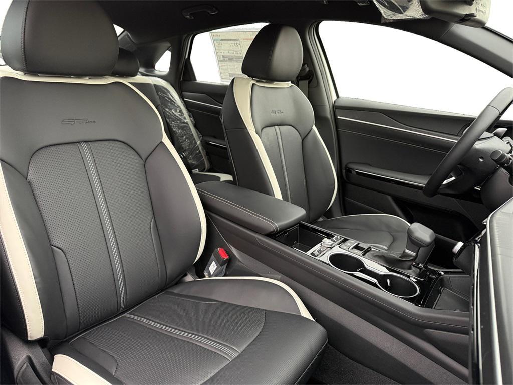 new 2026 Kia K5 car, priced at $31,880