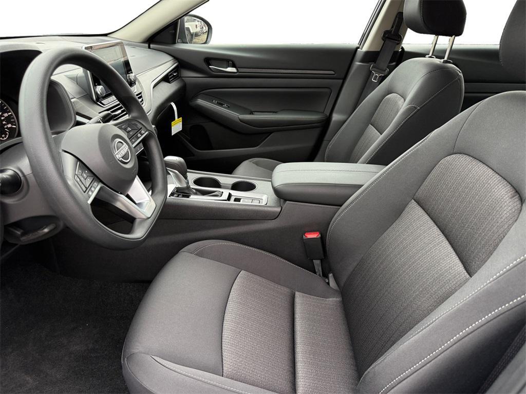 new 2025 Nissan Altima car, priced at $30,780