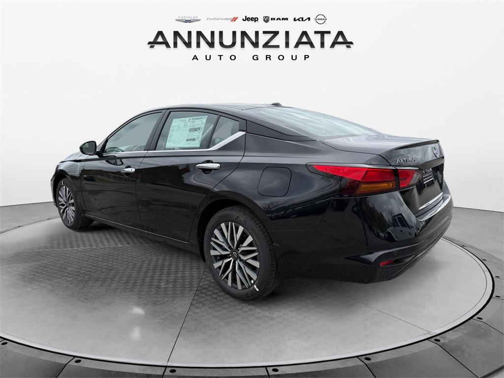 new 2025 Nissan Altima car, priced at $30,780