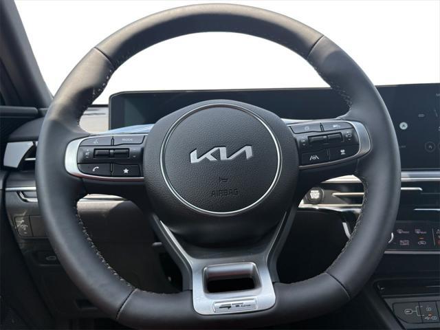 new 2025 Kia K5 car, priced at $33,940