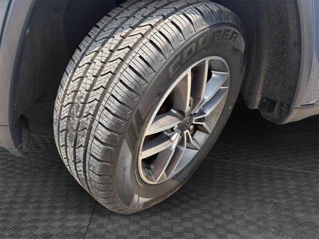 used 2020 Jeep Grand Cherokee car, priced at $19,400
