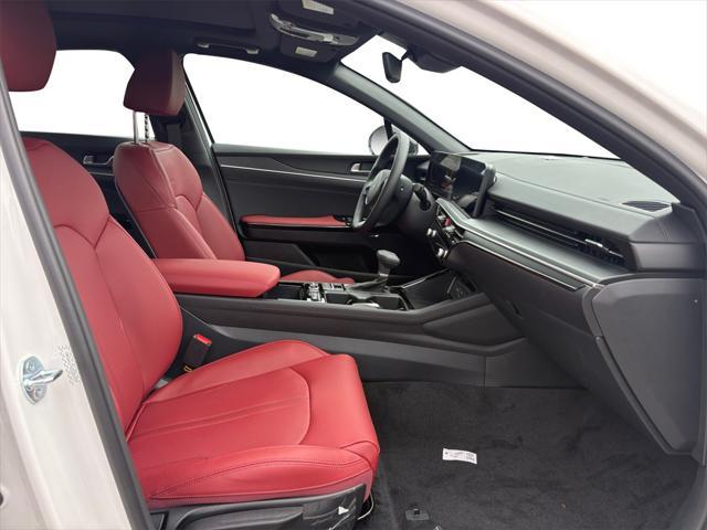 new 2025 Kia K5 car, priced at $33,940
