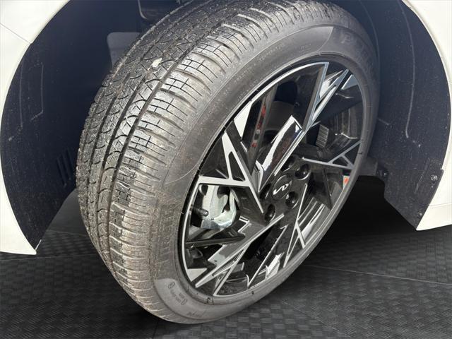 new 2025 Kia K5 car, priced at $33,940