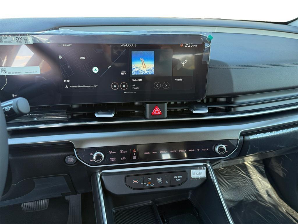 new 2026 Kia Carnival Hybrid car, priced at $51,660