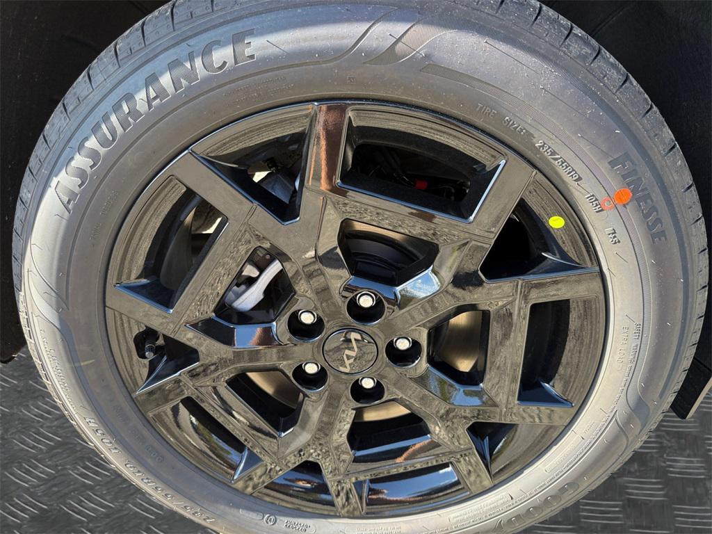 new 2026 Kia Carnival Hybrid car, priced at $51,660