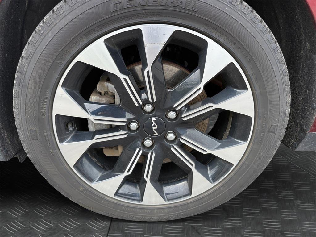 used 2024 Kia Carnival car, priced at $29,499