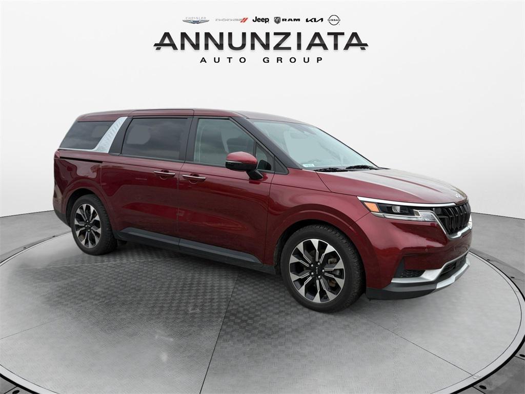 used 2024 Kia Carnival car, priced at $29,499