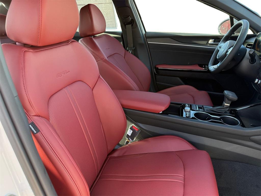 new 2026 Kia K5 car, priced at $32,525