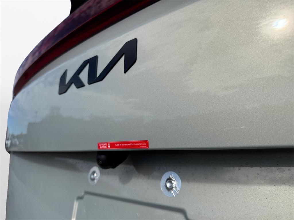 new 2026 Kia Carnival Hybrid car, priced at $51,505