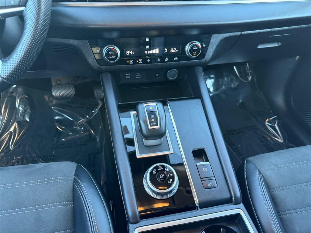 used 2024 Mitsubishi Outlander car, priced at $22,599