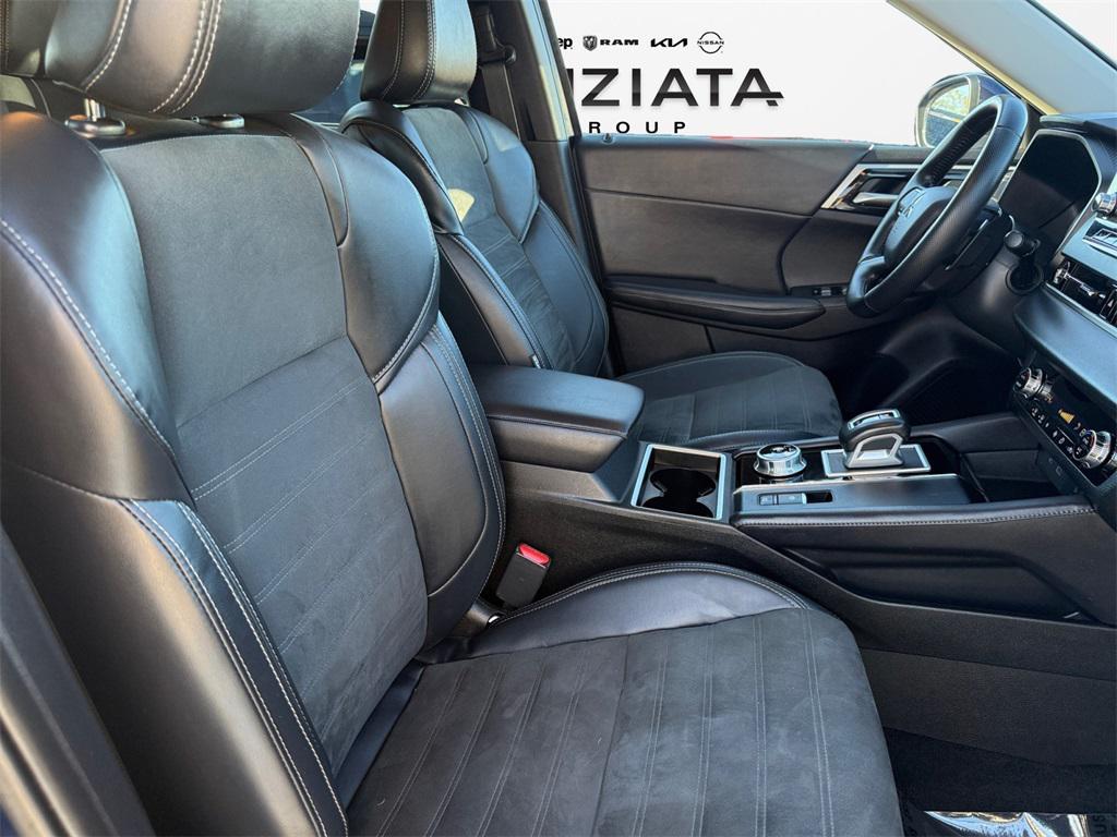 used 2024 Mitsubishi Outlander car, priced at $22,599