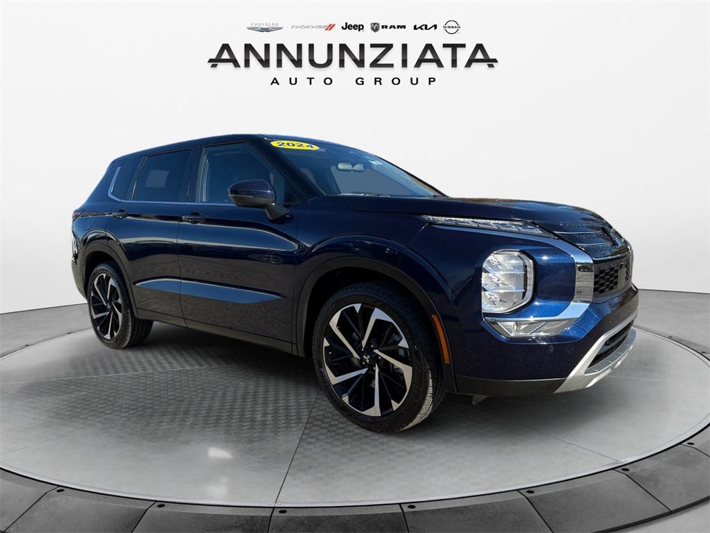 used 2024 Mitsubishi Outlander car, priced at $22,599