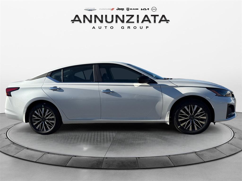 new 2025 Nissan Altima car, priced at $31,280