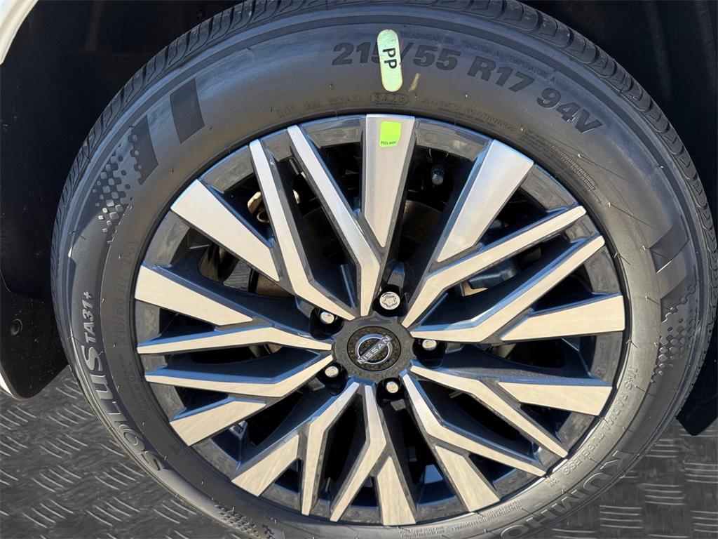 new 2025 Nissan Altima car, priced at $31,280