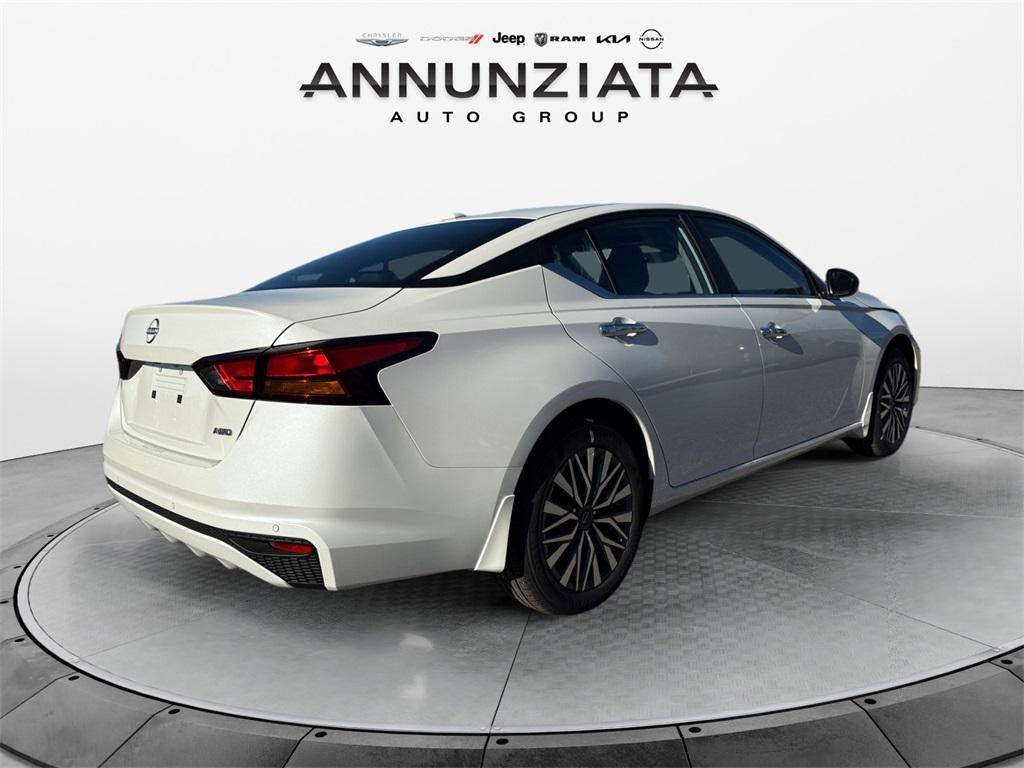 new 2025 Nissan Altima car, priced at $31,280