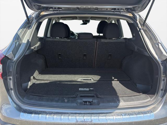 used 2020 Nissan Rogue Sport car, priced at $18,100