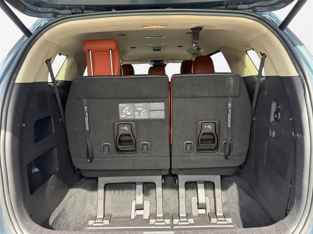 used 2024 Kia Carnival car, priced at $32,799
