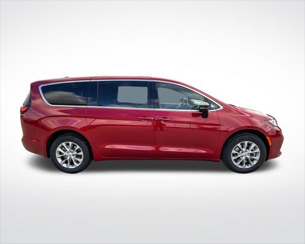 new 2025 Chrysler Pacifica car, priced at $46,214