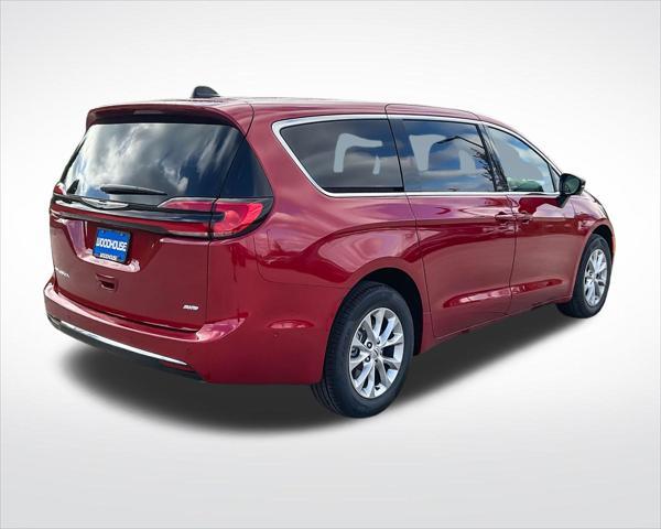 new 2025 Chrysler Pacifica car, priced at $46,214