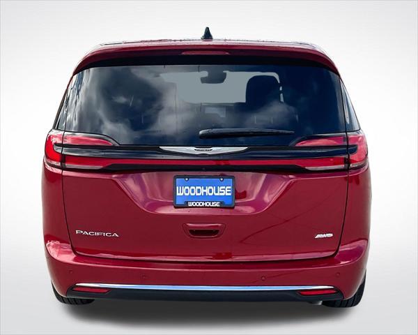 new 2025 Chrysler Pacifica car, priced at $46,214