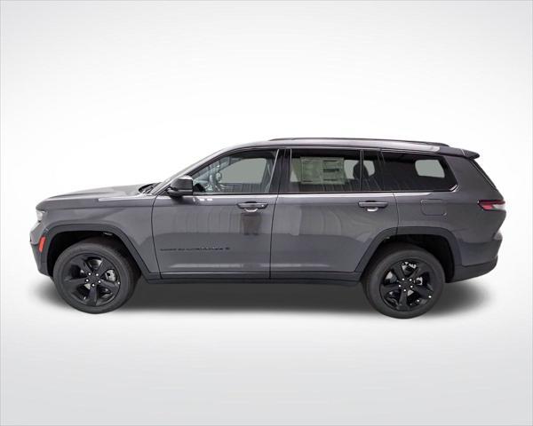 new 2024 Jeep Grand Cherokee L car, priced at $38,185