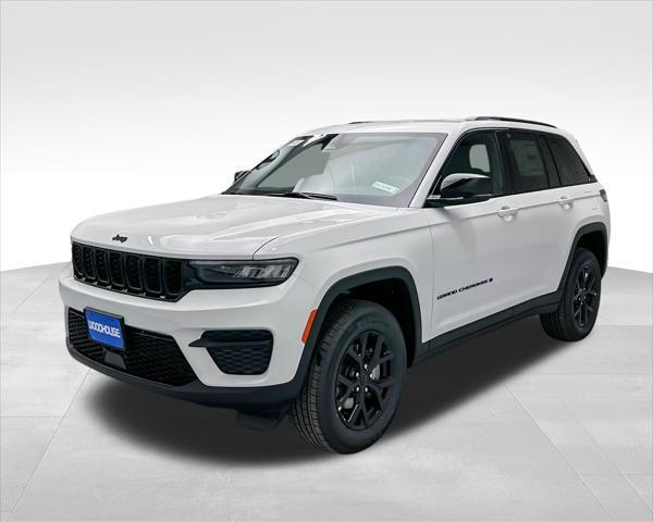 new 2025 Jeep Grand Cherokee car, priced at $40,885