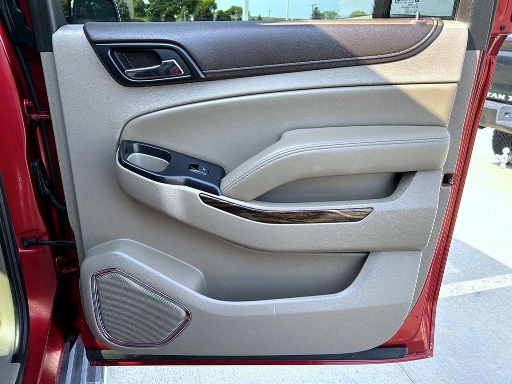 used 2015 GMC Yukon XL car, priced at $12,600