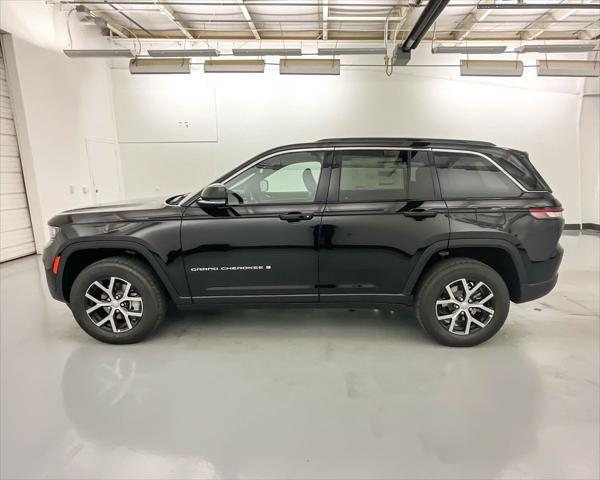 new 2025 Jeep Grand Cherokee car, priced at $41,980