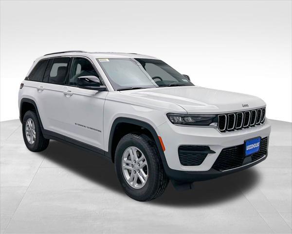 new 2025 Jeep Grand Cherokee car, priced at $34,380