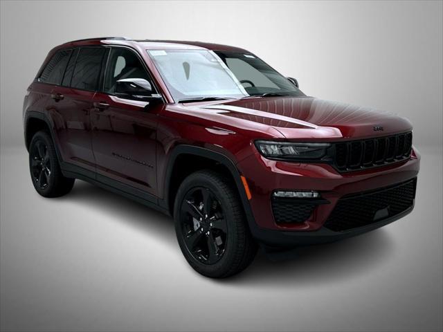 new 2025 Jeep Grand Cherokee car, priced at $44,405