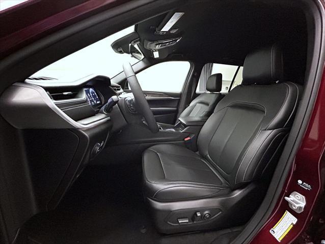 new 2025 Jeep Grand Cherokee car, priced at $44,405