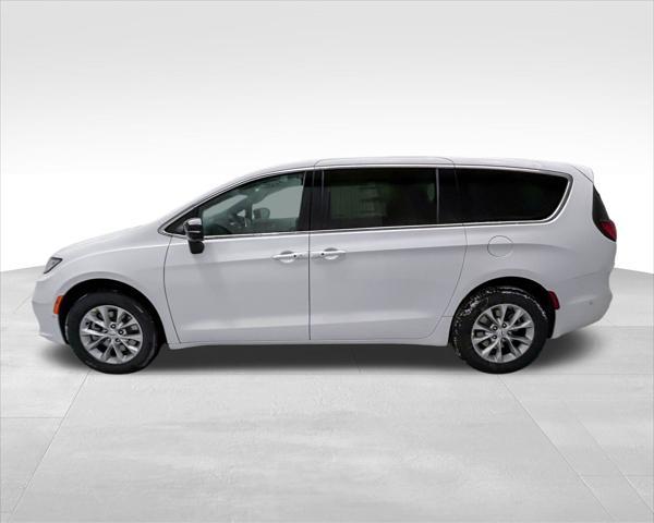 new 2025 Chrysler Pacifica car, priced at $43,642