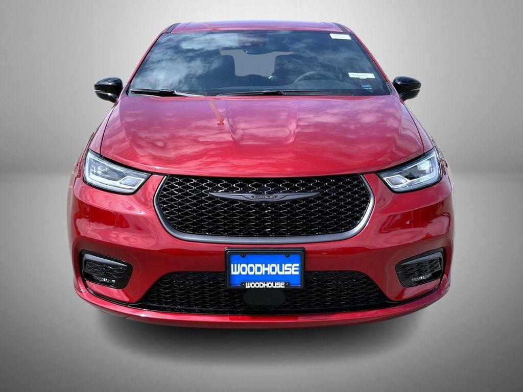 new 2026 Chrysler Pacifica car, priced at $46,149